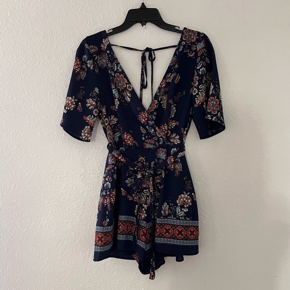SZ:XS Blue Floral Print Romper - Picture 1 of 11